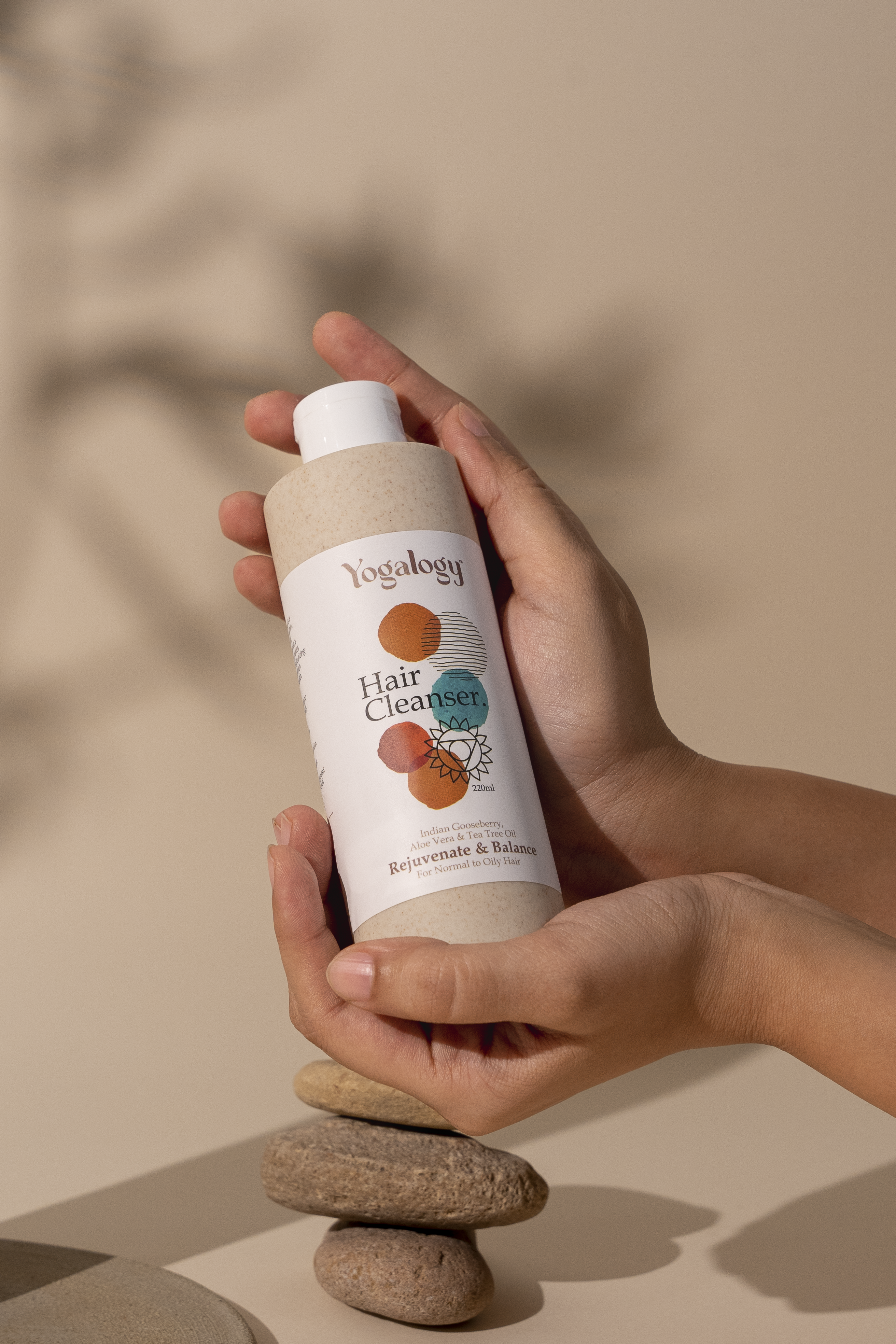 Yogalogy Rejuvenate & Balance Hair Cleanser with Indian Gooseberry, Aloe Vera and Tea Tree Oil